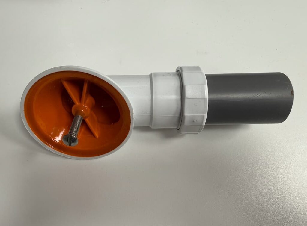 ¿Se puede quitar el sifón de una válvula de plato de ducha sin obras?